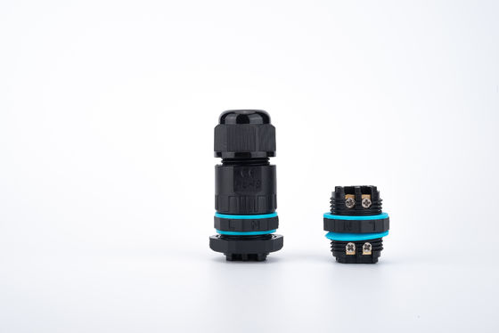 नई पीढ़ी का धूलरोधी IP68 वाटरप्रूफ त्वरित कनेक्टर तारों के लिए 2-तरफा 3-कोर आउटडोर इलेक्ट्रिकल